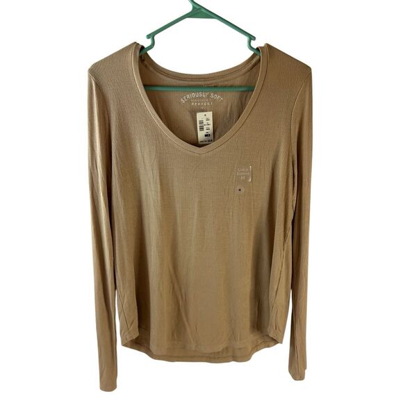 Aeropostale M Aero Seriously Soft Perfectly vneck top new - Picture 1 of 10